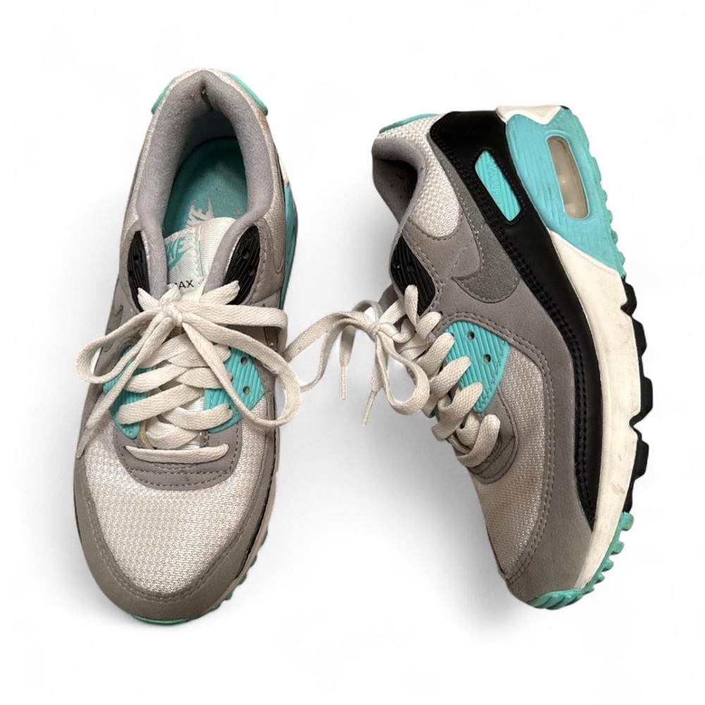 Women’s Nike Air Max 90 Sneakers